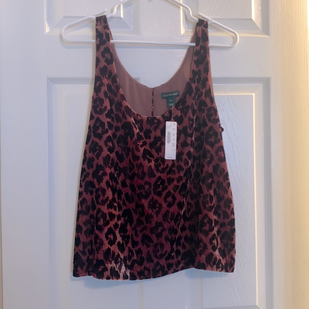 Cute leopard print top